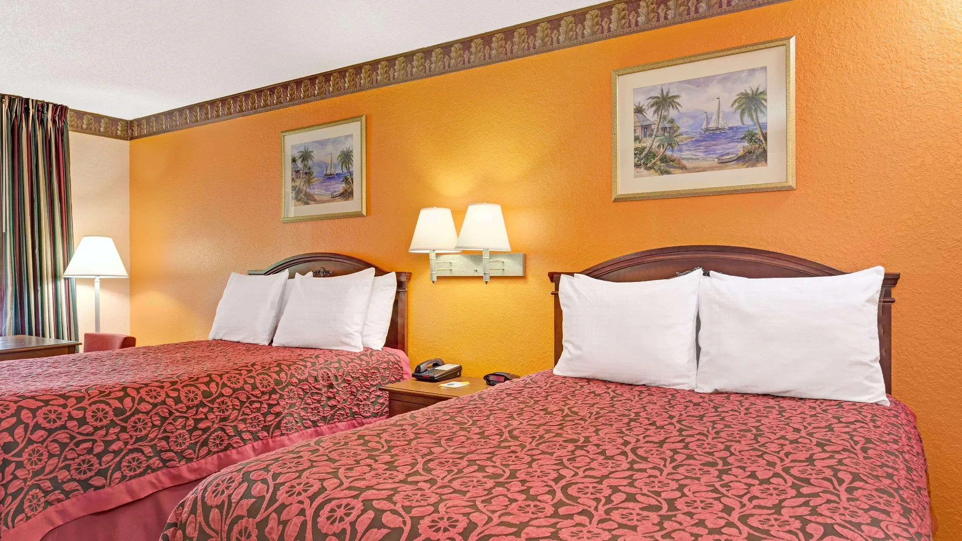 Sunset Inn Daytona Beach Motel